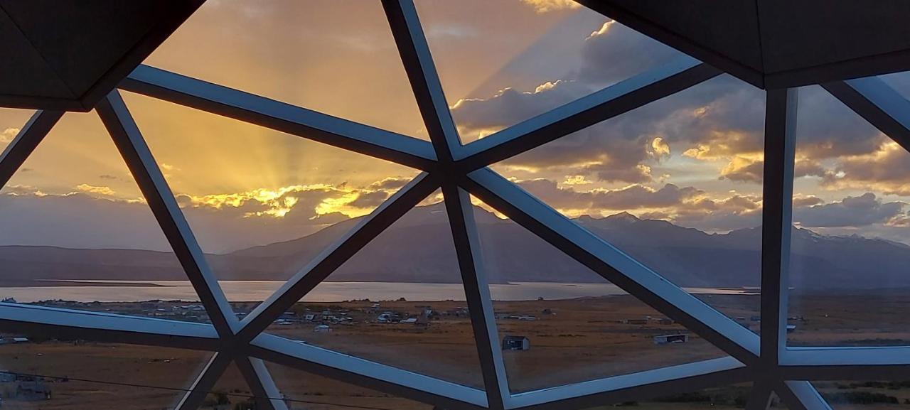 Dome With Stunning Glacier & Mountain Views Puerto Natales Esterno foto