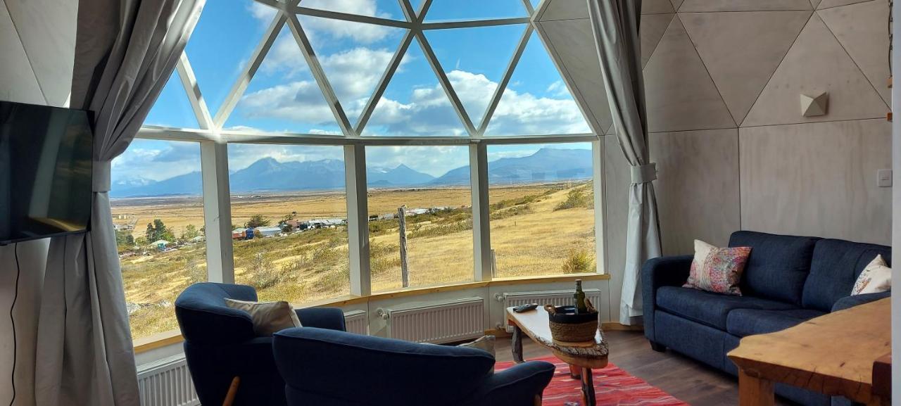 Dome With Stunning Glacier & Mountain Views Puerto Natales Esterno foto