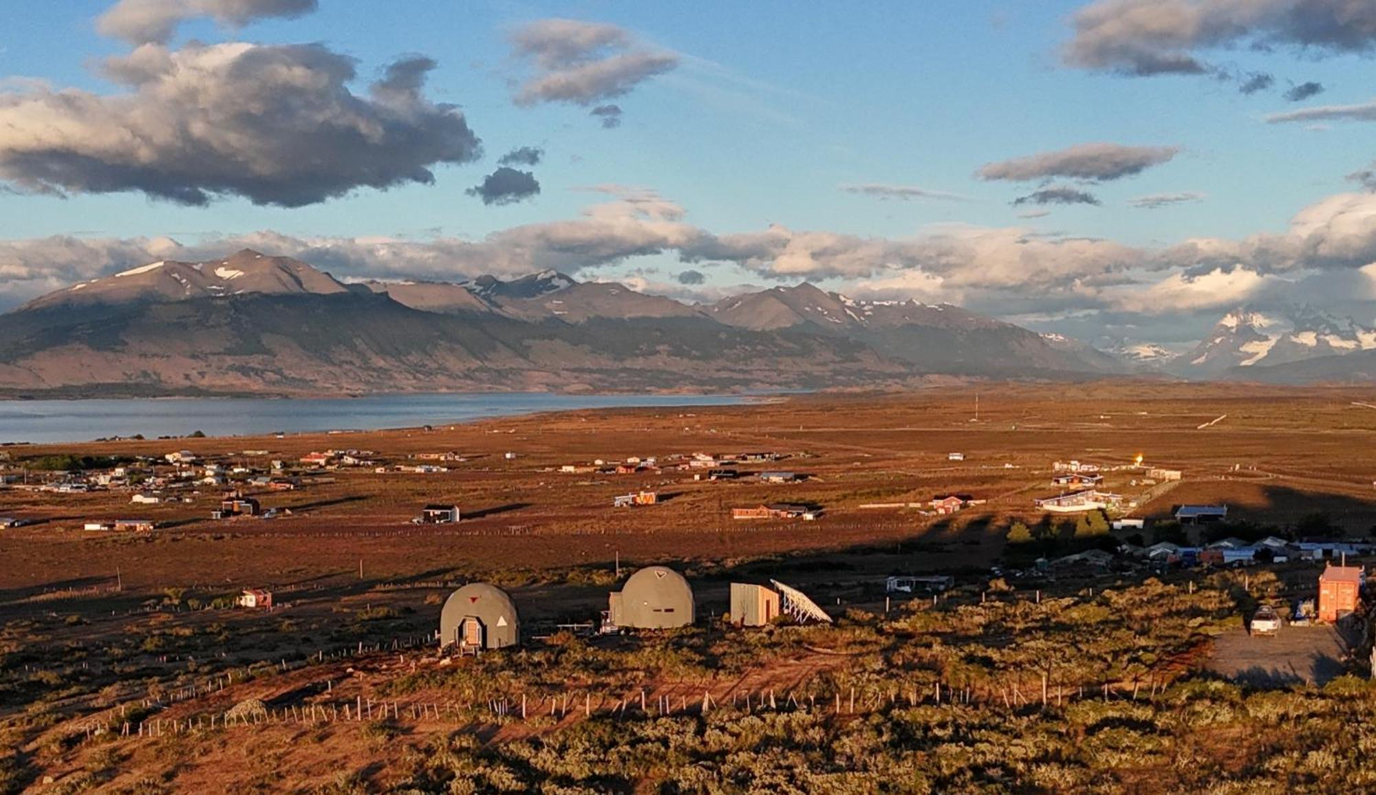 Dome With Stunning Glacier & Mountain Views Puerto Natales Esterno foto